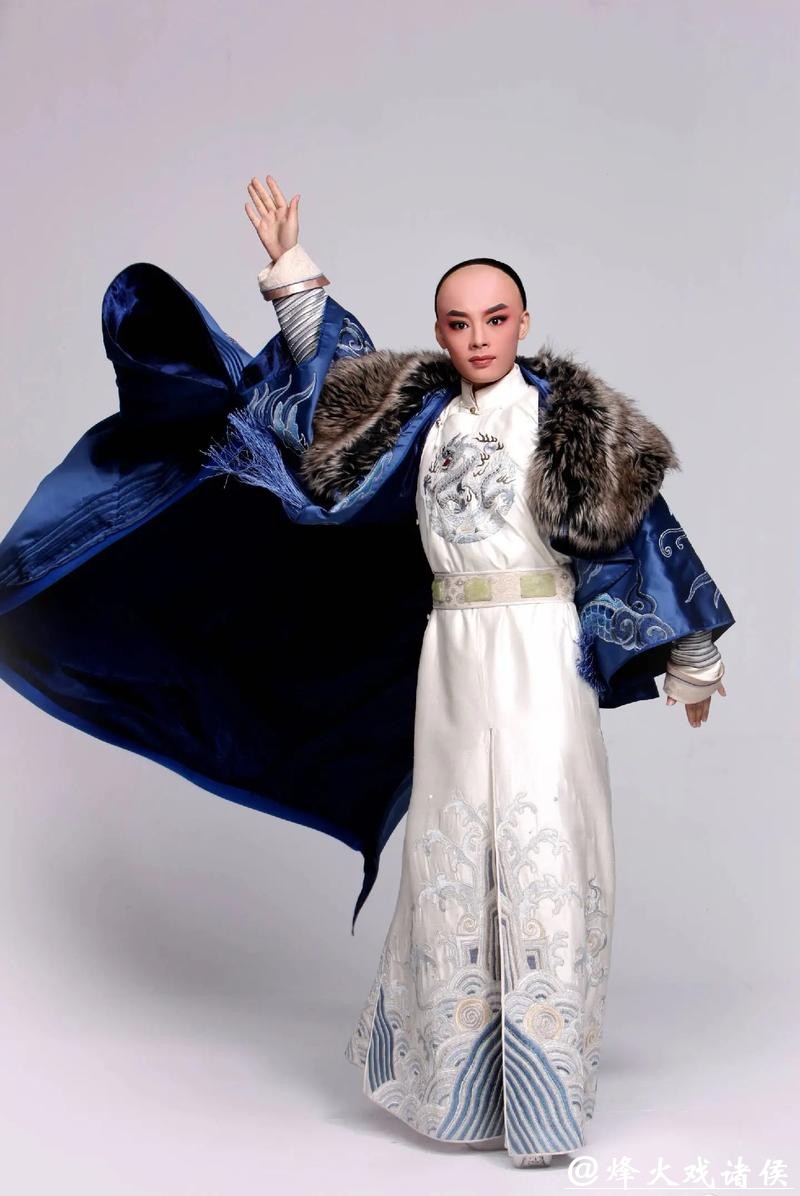 90后越剧演员陈丽君、李云霄晋升一级演员 90后越剧演员陈丽君、李云霄晋升一级演员