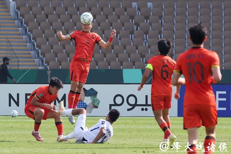 刷新历史!中国U23男足进入亚洲杯四强 刷新历史!中国U23男足进入亚洲杯四强